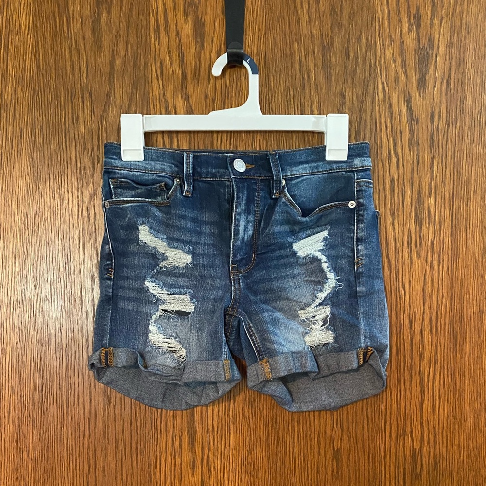 Mudd distressed shorts